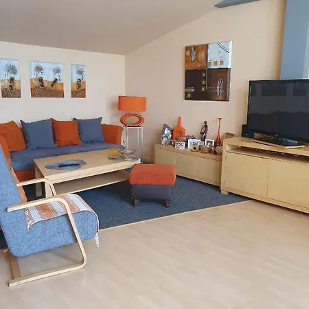 Guest house Dolphin *